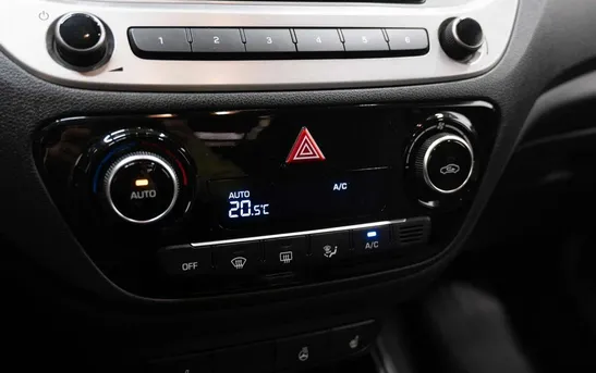 Hyundai Solaris 1.60 автомат, фото №1