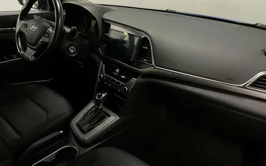 Hyundai Elantra 2.00 автомат, фото №1