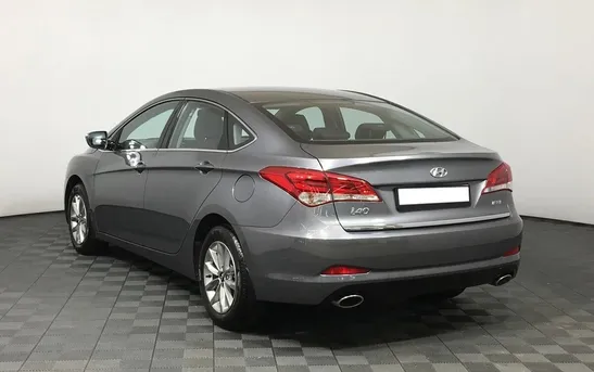 Hyundai i40 2.00 автомат, фото №1