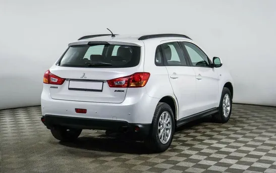 Mitsubishi ASX 1.80 вариатор, фото №1