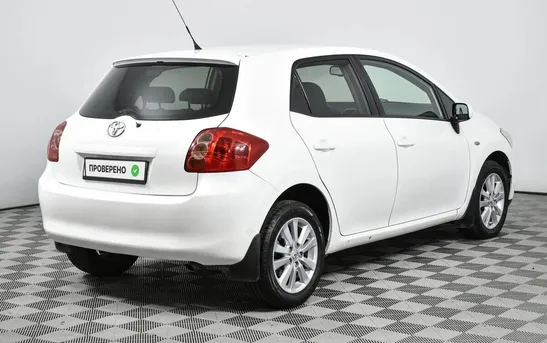 Toyota Auris 1.60 робот, фото №1
