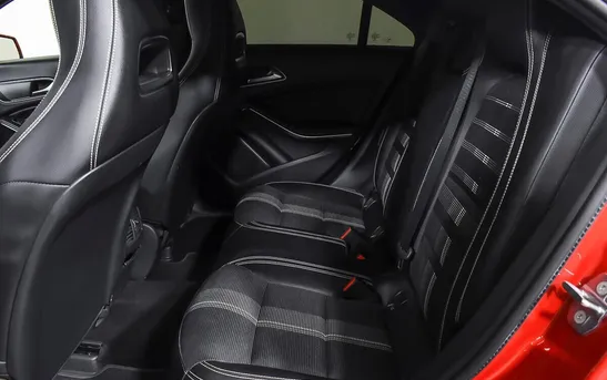 Mercedes-Benz CLA 1.60 робот, фото №1