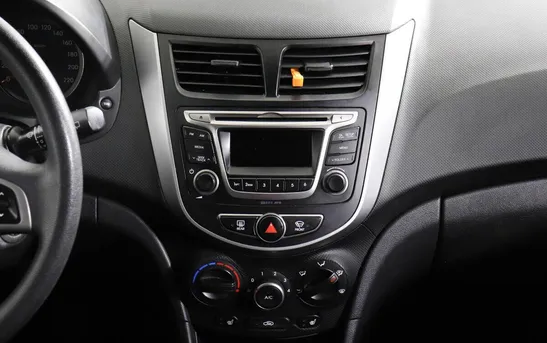 Hyundai Solaris 1.60 механика, фото №1