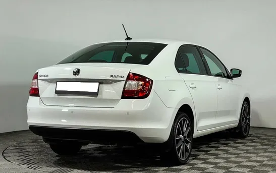 Skoda Rapid 1.40 робот, фото №1