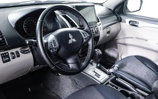 Mitsubishi Pajero Sport 2.50 автомат, фото №1