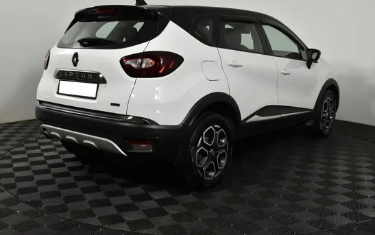 Renault Kaptur 1.30 вариатор, фото №1