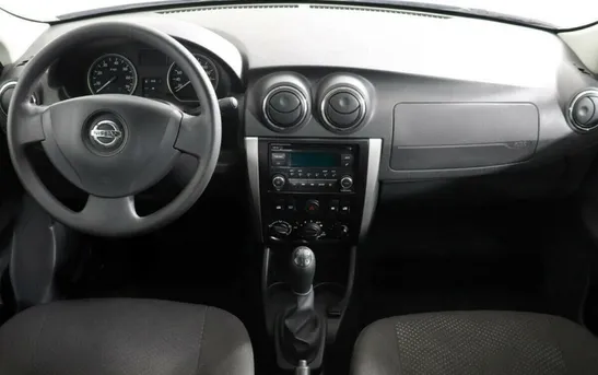 Nissan Almera 1.60 механика, фото №1