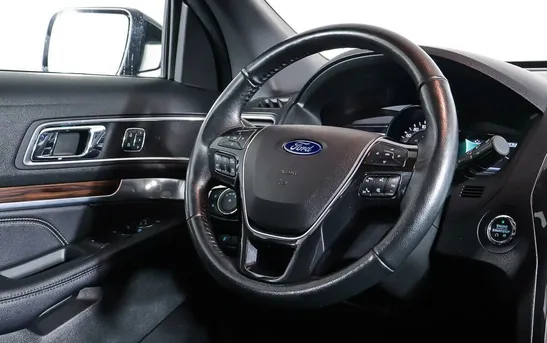 Ford Explorer 3.50 автомат, фото №1