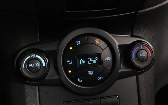 Ford Fiesta 1.60 робот, фото №1