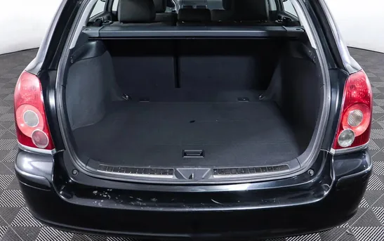 Toyota Avensis 2.00 автомат, фото №1