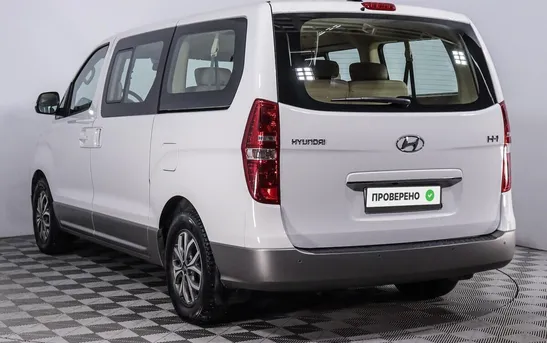 Hyundai H-1 2.50 автомат, фото №1