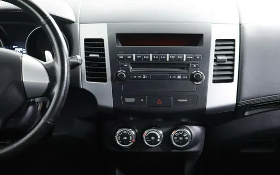Mitsubishi Outlander 2.00 вариатор, фото №1