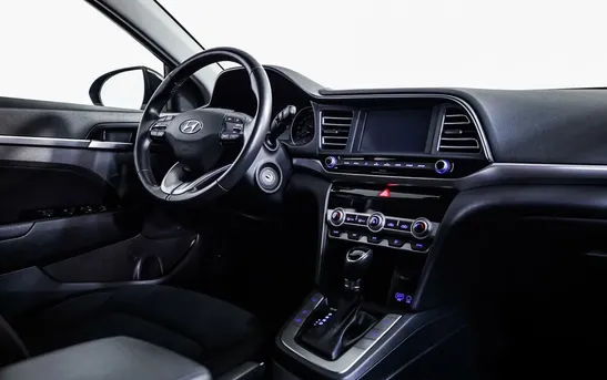 Hyundai Elantra 2.00 автомат, фото №1