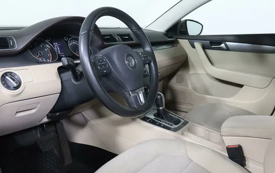 Volkswagen Passat 1.80 робот, фото №1