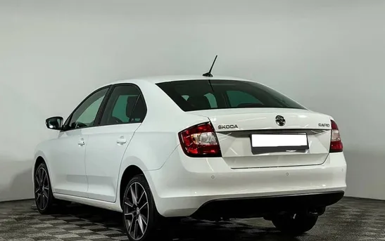 Skoda Rapid 1.40 робот, фото №1