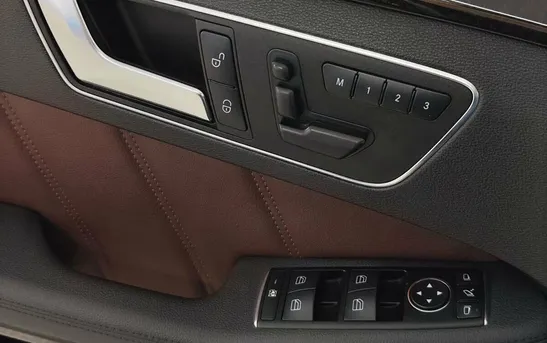 Mercedes-Benz E-Класс 3.50 автомат, фото №1