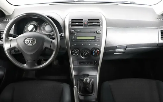 Toyota Corolla 1.60 механика, фото №1