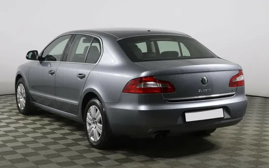 Skoda Superb 2.00 робот, фото №1