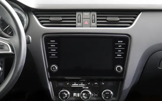 Skoda Octavia 1.80 робот, фото №1