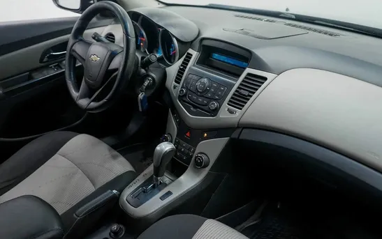 Chevrolet Cruze 1.60 автомат, фото №1