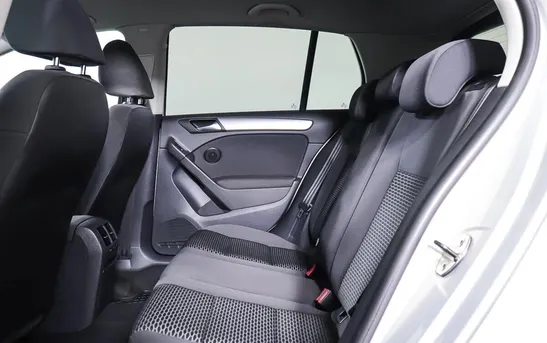 Volkswagen Golf 1.60 робот, фото №1