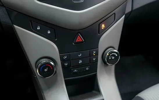 Chevrolet Cruze 1.60 автомат, фото №1