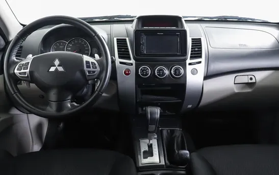 Mitsubishi Pajero Sport 2.50 автомат, фото №1