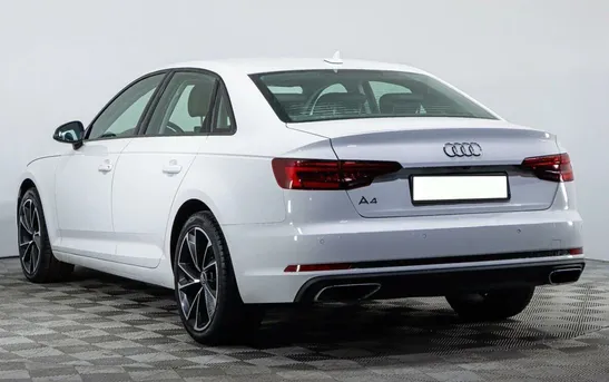 Audi A4 1.40 робот, фото №1