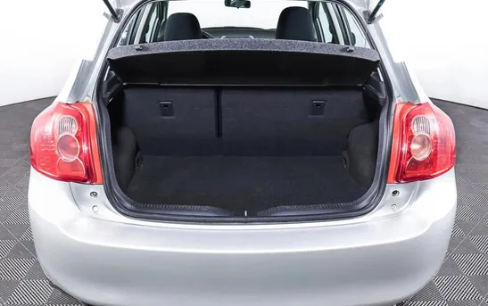 Toyota Auris 1.40 механика, фото №1