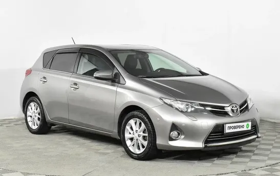 Toyota Auris 1.60 вариатор, фото №1