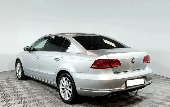 Volkswagen Passat 1.80 робот, фото №1
