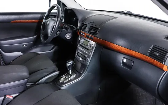 Toyota Avensis 2.00 автомат, фото №1