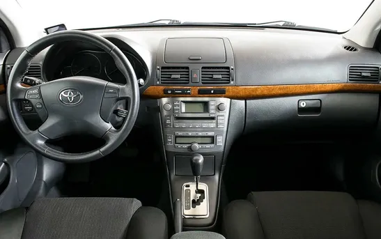 Toyota Avensis 2.00 автомат, фото №1