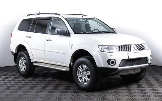 Mitsubishi Pajero Sport 2.50 автомат, фото №1