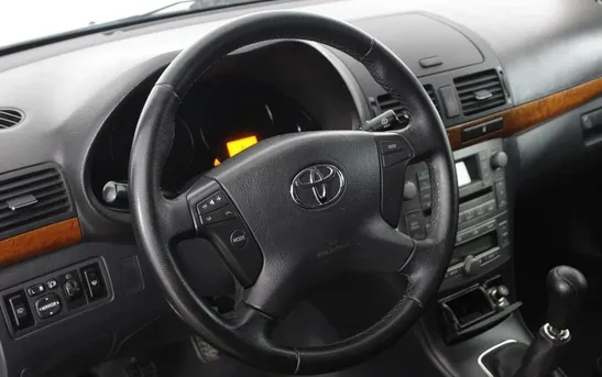 Toyota Avensis 1.80 механика, фото №1