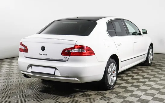 Skoda Superb 1.80 робот, фото №1