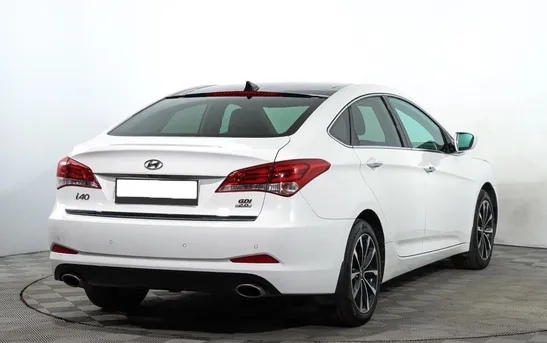 Hyundai i40 2.00 автомат, фото №1