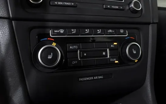 Volkswagen Golf 1.60 робот, фото №1