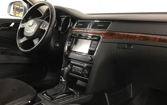 Skoda Superb 1.80 робот, фото №1