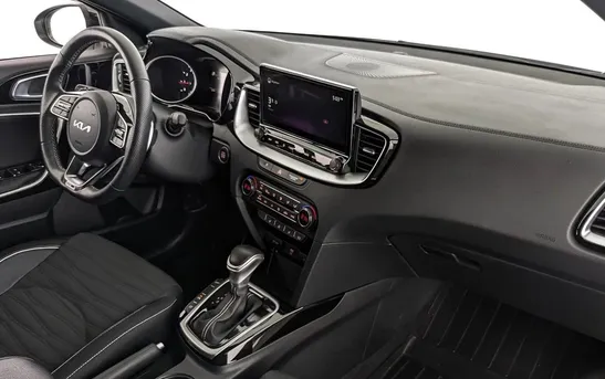 Kia Ceed 1.50 робот, фото №1