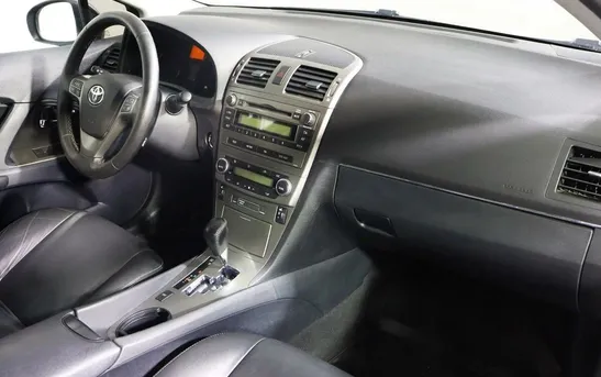 Toyota Avensis 1.80 вариатор, фото №1