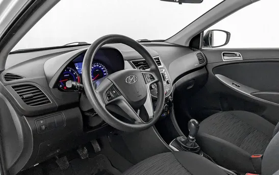 Hyundai Solaris 1.60 механика, фото №1