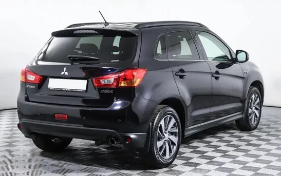 Mitsubishi ASX 1.80 вариатор, фото №1