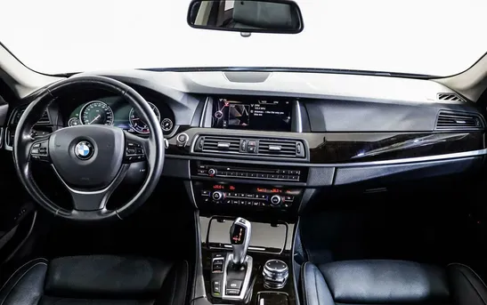 BMW 5 серии 3.00 автомат, фото №1