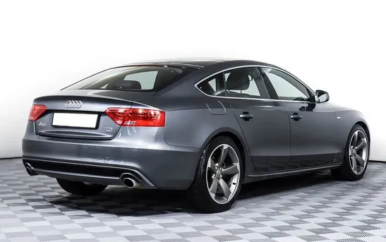 Audi A5 2.00 робот, фото №1