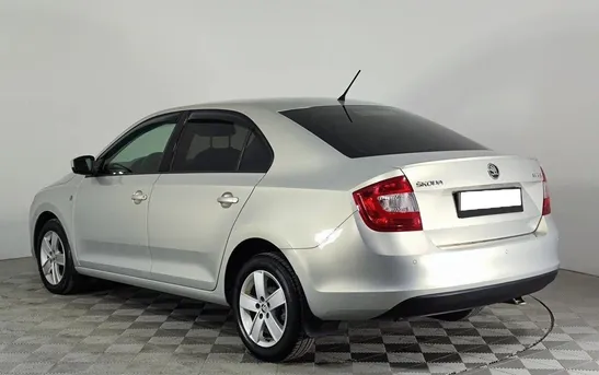 Skoda Rapid 1.40 робот, фото №1