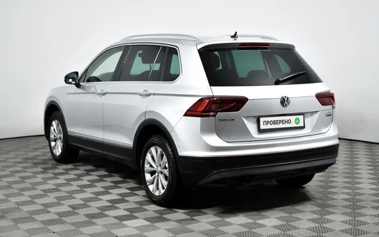 Volkswagen Tiguan 2.00 робот, фото №1