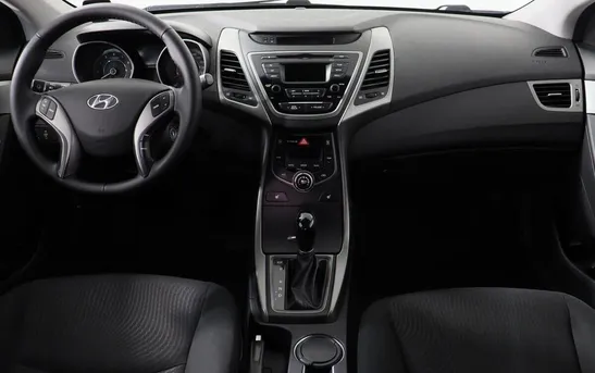 Hyundai Elantra 1.60 автомат, фото №1