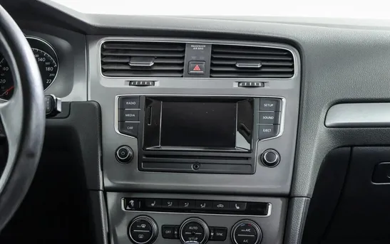 Volkswagen Golf 1.40 робот, фото №1