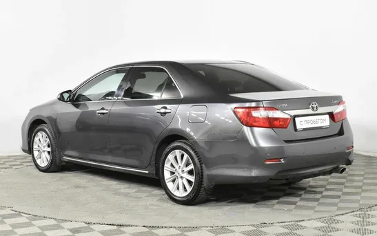 Toyota Camry 2.50 автомат, фото №1